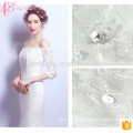 2017 OEM Suzhou Proveedor de la fábrica blanco de satén de encaje de cristal rebordeado de vestido de novia de hombro patrón de trompeta